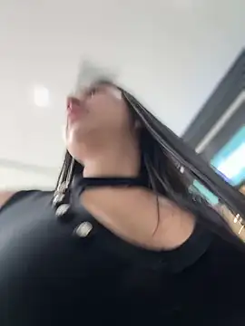 VAL PRINCESS online show from March 5, 9:04 pm