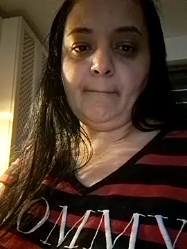 sarahhh1987 online show from February 1, 3:43 pm