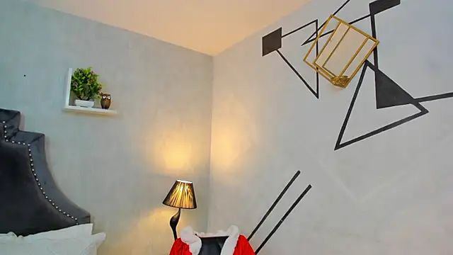 Snapshot of AnntoniaWood chatting on December 12, 6:53 pm AnntoniaWood online show from December 12, 6:53 pm