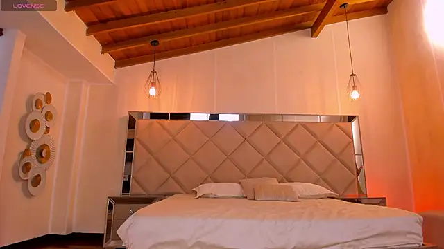 HannaConnor  online show from February 19, 10:17 pm