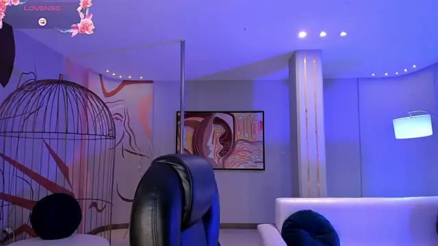 BellaRose X online show from March 6, 6:30 am