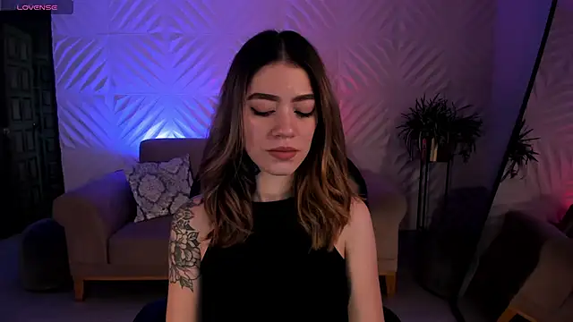ViolettHansson online show from January 4, 10:02 pm