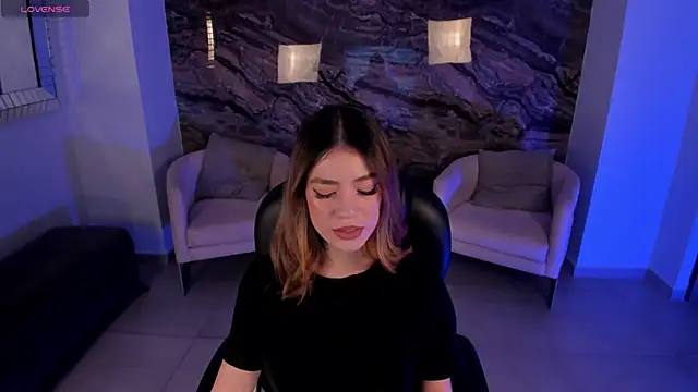 ViolettHansson online show from February 16, 10:21 pm