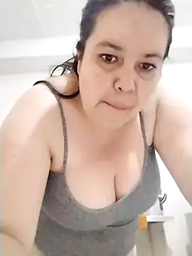 lunanataly online show from January 15, 4:11 pm