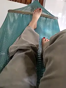 M yiyi online show from December 16, 7:24 am