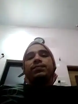 roadtucker123 online show from December 16, 9:09 pm