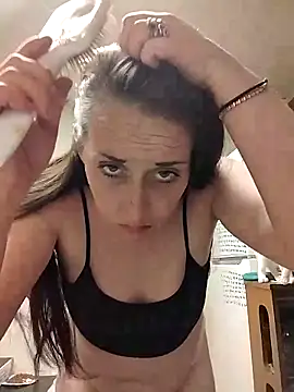 PhatAss Kummmilla online show from March 23, 3:43 am