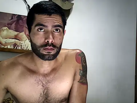 hideonbush051 online show from October 29, 4:31 pm