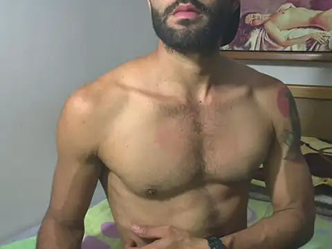 hideonbush051 online show from November 22, 2:21 am