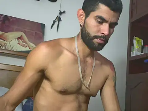 hideonbush051 online show from April 7, 2:06 pm