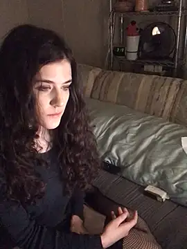 rileyyb  online show from April 30, 7:20 pm