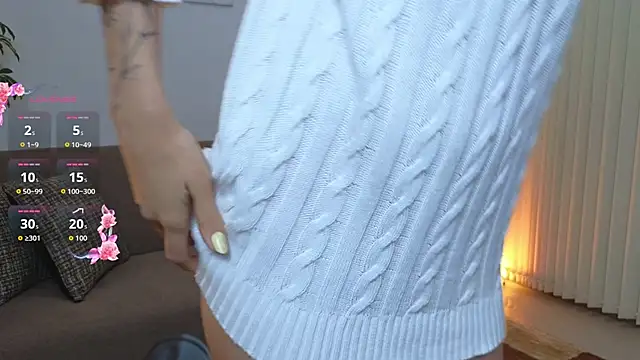 Snapshot of ScarlletFoxx chatting on October 23, 11:24 pm ScarlletFoxx online show from October 23, 11:24 pm