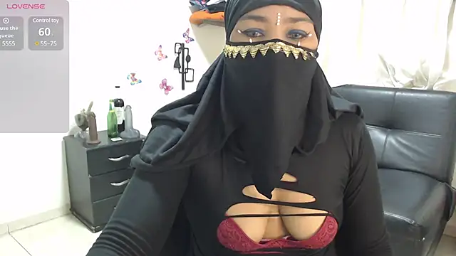 Aaliyah brown online show from January 24, 8:44 am
