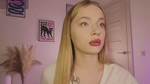  MayShy  online show from March 18, 9:53 pm