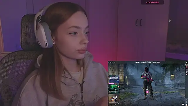  MayShy  online show from October 23, 7:12 pm