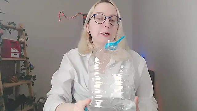 kiratarot online show from February 4, 2:32 pm