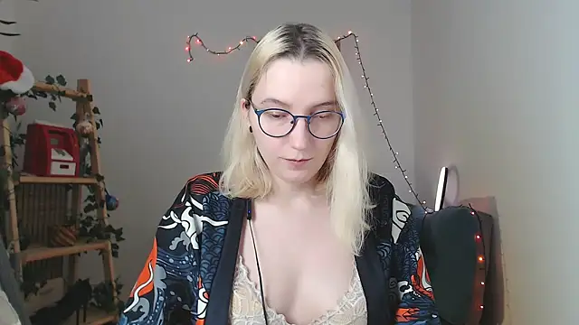kiratarot online show from February 10, 3:10 pm