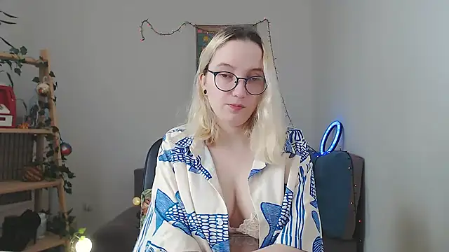 kiratarot online show from March 18, 12:03 pm