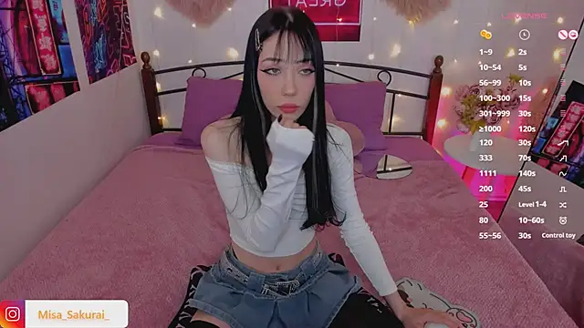 Misa Sakurai online show from December 11, 12:33 am