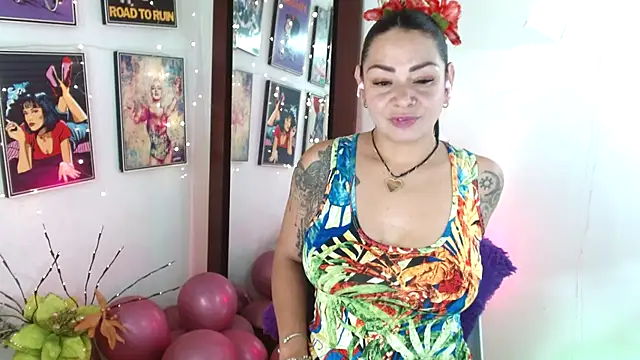 Ginna--mia online show from December 15, 6:37 pm