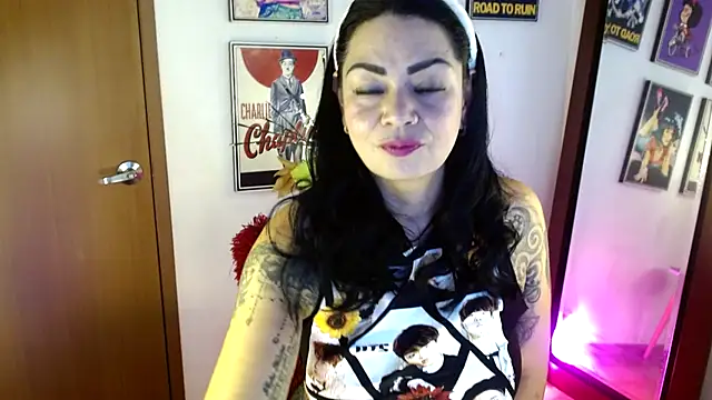 Ginna--mia online show from January 11, 12:44 am