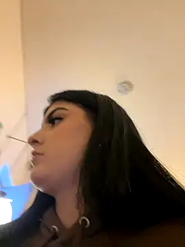 IrisBaker online show from October 23, 9:02 pm