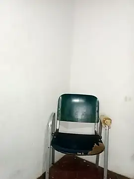 Snapshot of Mrdetonador chatting on October 8, 8:01 am Mrdetonador online show from October 8, 8:01 am