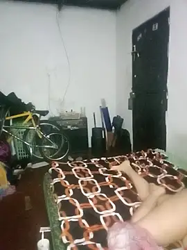 Snapshot of Mrdetonador chatting on November 25, 6:57 am Mrdetonador online show from November 25, 6:57 am