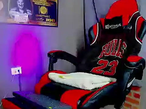 smoker445 online show from February 15, 10:44 am