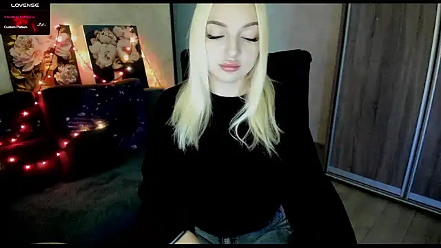 Stella  Cox online show from November 2, 6:16 am