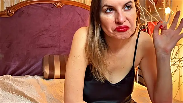 Selena Sweetie online show from January 13, 9:47 am