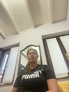 Snapshot of andreinitahg chatting on January 8, 5:05 pm andreinitahg online show from January 8, 5:05 pm