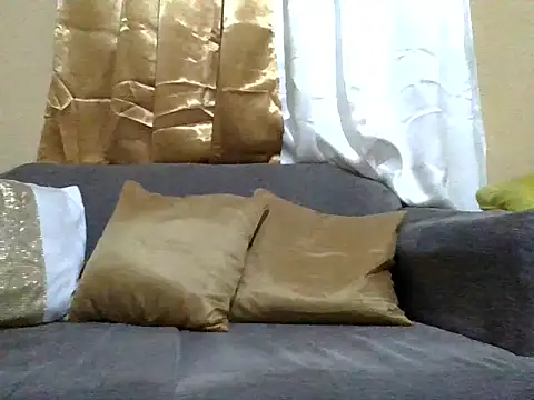Snapshot of Pineda-301193 chatting on October 19, 11:55 am Pineda-301193 online show from October 19, 11:55 am