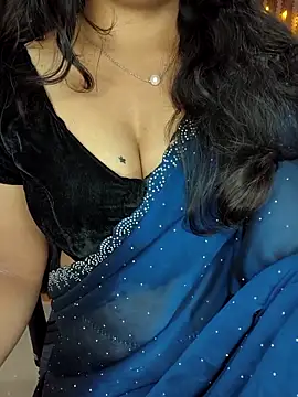 Snapshot of Tanvi-patil chatting on February 17, 3:09 pm Tanvi-patil online show from February 17, 3:09 pm