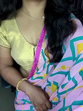 Snapshot of Tanvi-patil chatting on February 25, 4:21 pm Tanvi-patil online show from February 25, 4:21 pm