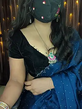 Snapshot of Tanvi-patil chatting on March 19, 3:40 pm Tanvi-patil online show from March 19, 3:40 pm
