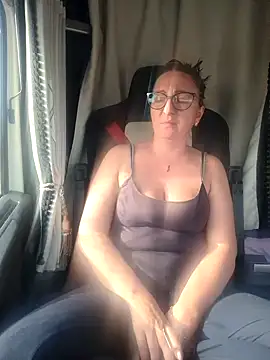 cuplubijoanna online show from February 18, 8:16 am