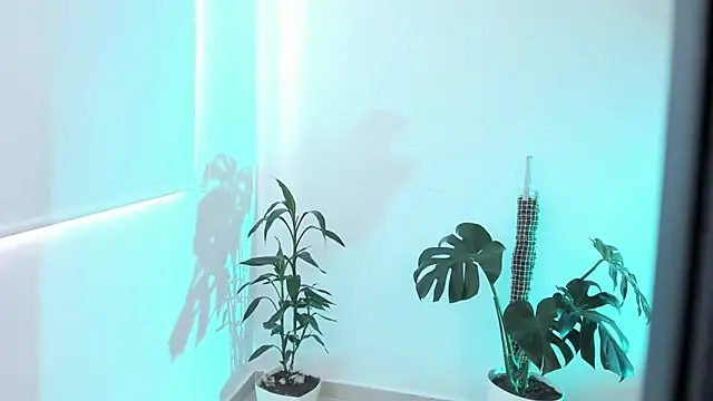 rossth1 online show from March 20, 8:46 pm