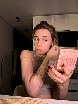 Snapshot of meanexx chatting on November 27, 5:15 pm meanexx online show from November 27, 5:15 pm