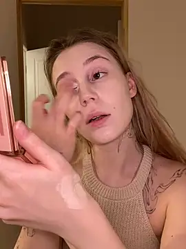 Snapshot of meanexx chatting on December 20, 12:34 pm meanexx online show from December 20, 12:34 pm