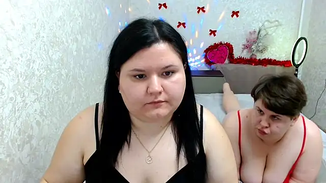 BeckyAndHellen online show from January 12, 1:58 pm