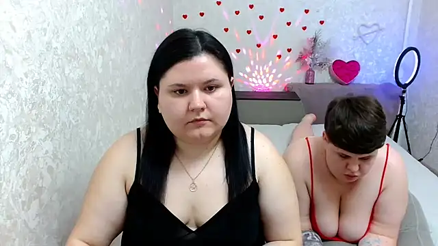 BeckyAndHellen online show from February 13, 8:24 pm