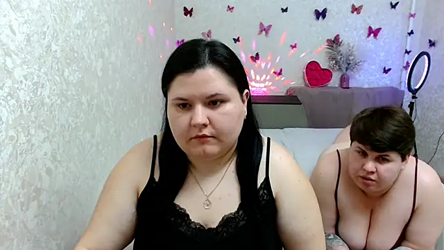 BeckyAndHellen online show from March 19, 8:11 pm