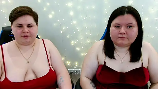 Snapshot of BeckyAndHellen chatting on May 30, 11:40 am BeckyAndHellen online show from May 30, 11:40 am