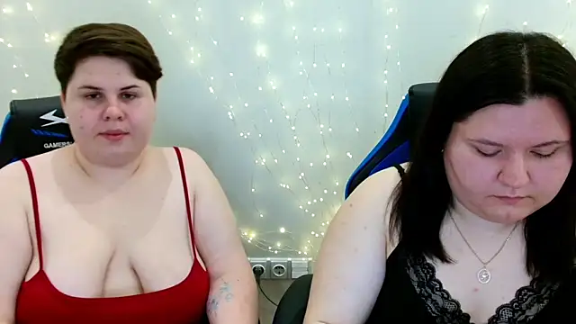 Snapshot of BeckyAndHellen chatting on June 3, 9:23 am BeckyAndHellen online show from June 3, 9:23 am