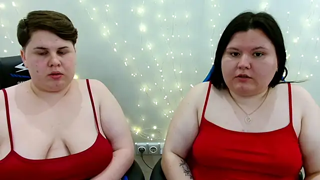 Snapshot of BeckyAndHellen chatting on June 3, 7:08 pm BeckyAndHellen online show from June 3, 7:08 pm