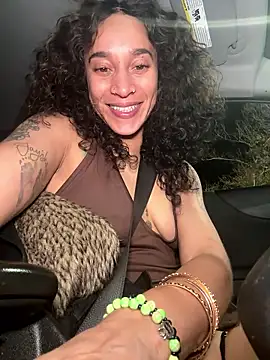 Shuggabutt online show from January 19, 2:15 am