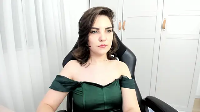 Snapshot of EnygmaVane chatting on March 17, 5:45 am EnygmaVane online show from March 17, 5:45 am