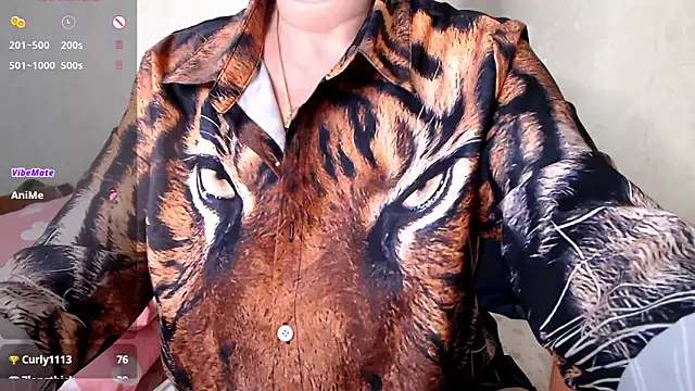 Snapshot of RoseStarr chatting on October 31, 5:52 am RoseStarr online show from October 31, 5:52 am