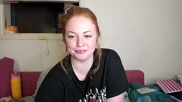 aaprill online show from October 14, 10:16 am